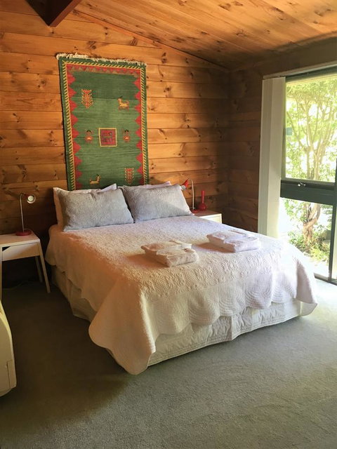 Hilltop - Phillip Island Accommodation 8
