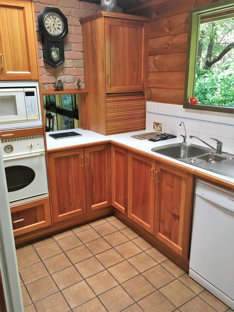 Hilltop - Phillip Island Accommodation 5