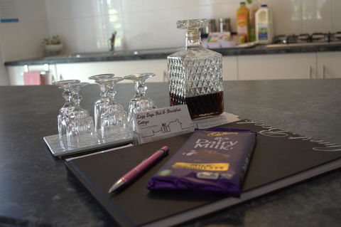 Lazy Days Cottage - Victor Harbor - Phillip Island Accommodation 26