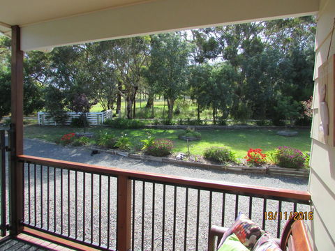 Lazy Days Cottage - Victor Harbor - Phillip Island Accommodation 6