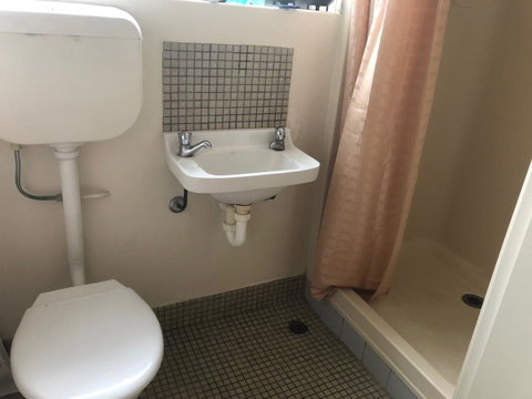 Kingscote Central - Phillip Island Accommodation 8