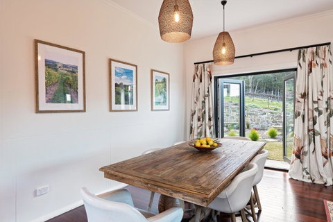 Esto House - Phillip Island Accommodation 8