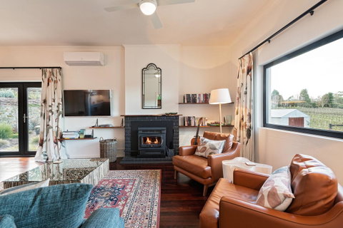 Esto House - Phillip Island Accommodation 9