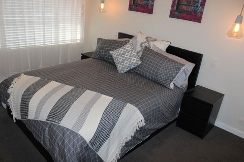 Christophers Villa - Phillip Island Accommodation 12