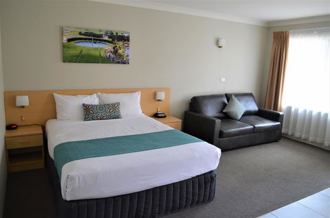 Bathurst Motor Inn - Phillip Island Accommodation 2