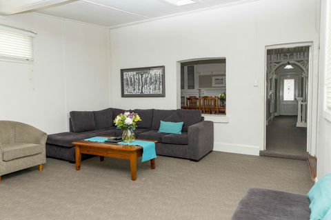 Bathurst Motor Inn - Phillip Island Accommodation 31