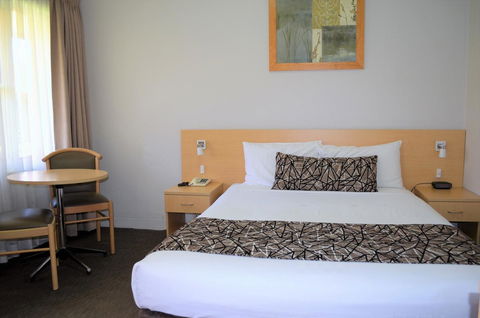 Bathurst Motor Inn - Phillip Island Accommodation 26