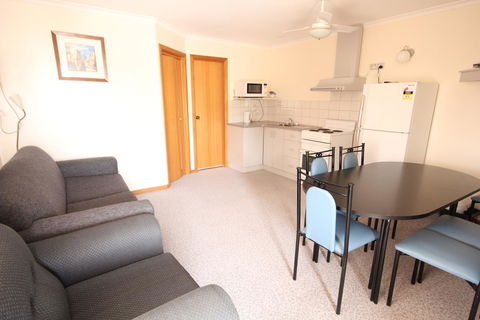 Port Vincent Motel & Apartments - Phillip Island Accommodation 20