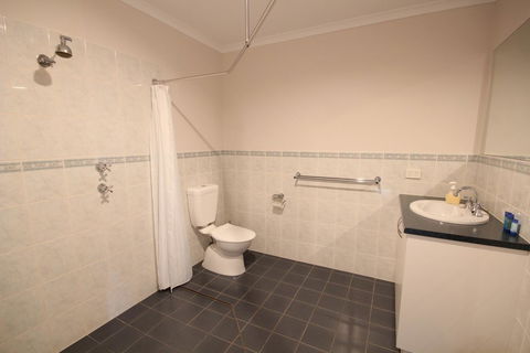 Port Vincent Motel & Apartments - Phillip Island Accommodation 10