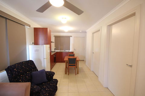 Port Vincent Motel & Apartments - Phillip Island Accommodation 8