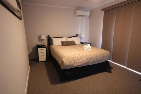 Port Vincent Motel & Apartments - Phillip Island Accommodation 9