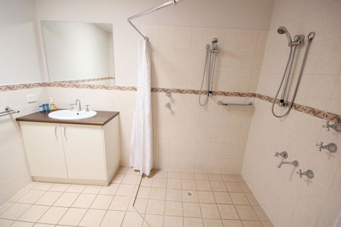 Port Vincent Motel & Apartments - Phillip Island Accommodation 3