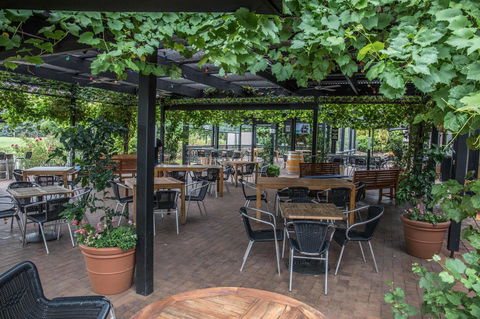 Mick O\'Sheas - Phillip Island Accommodation 38