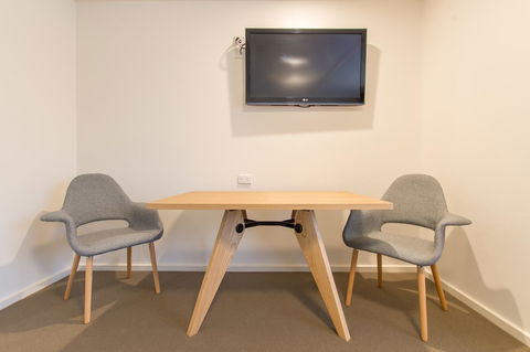 Mick O\'Sheas - Phillip Island Accommodation 8