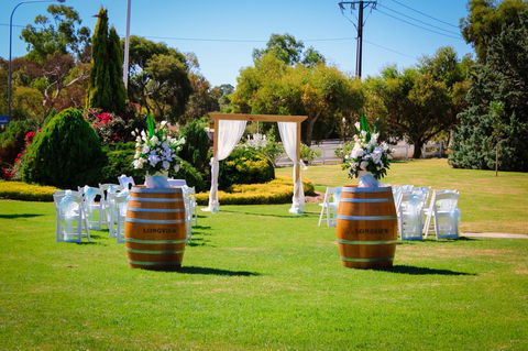 Mick O\'Sheas - Phillip Island Accommodation 12