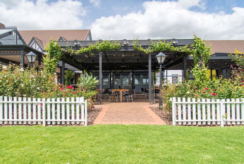 Mick O\'Sheas - Phillip Island Accommodation 39