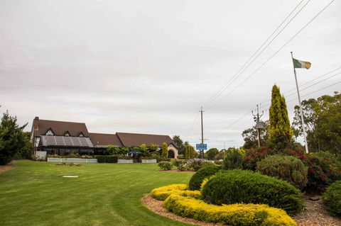 Mick O\'Sheas - Phillip Island Accommodation 35