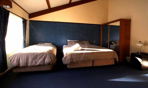 Snowy Gums Chalet - Phillip Island Accommodation 12