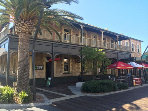 Grosvenor Hotel - Phillip Island Accommodation 13