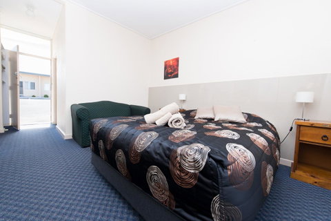 Blue Lake Motel - Phillip Island Accommodation 13