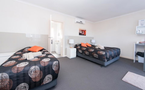 Blue Lake Motel - Phillip Island Accommodation 1