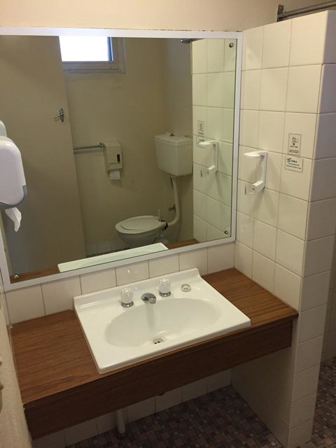 Blue Lake Motel - Phillip Island Accommodation 28