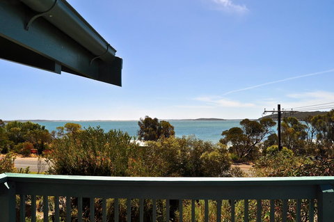 Dolphinview - Phillip Island Accommodation 16