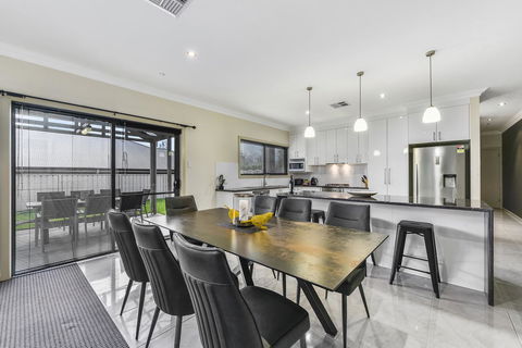 Accommodation On Lansell 2 - Phillip Island Accommodation 6