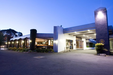 The Commodore - Phillip Island Accommodation 1