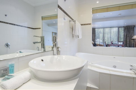 The Commodore - Phillip Island Accommodation 43