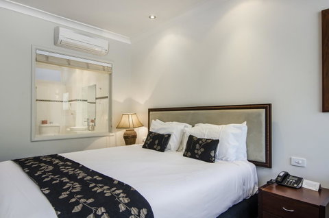 The Commodore - Phillip Island Accommodation 6