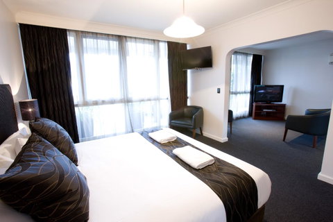 The Commodore - Phillip Island Accommodation 33