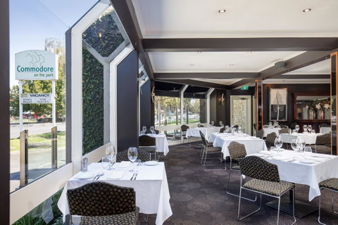 The Commodore - Phillip Island Accommodation 2