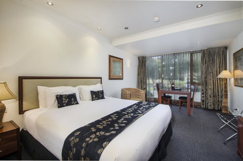 The Commodore - Phillip Island Accommodation 44