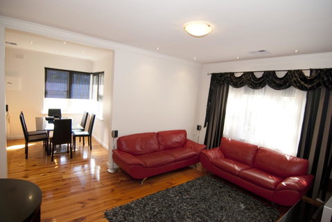 The Commodore - Phillip Island Accommodation 15