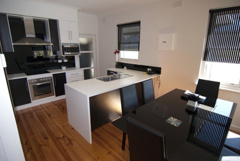 The Commodore - Phillip Island Accommodation 16