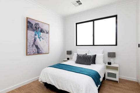 Brand New Affordable Luxury 3 Bedroom 3 Bathrooms House Close To Adelaide City, Chinatown, Beach, Adelaide Airport - Phillip Island Accommodation 11