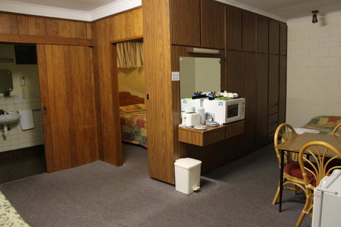 Island Motel Kingscote - Phillip Island Accommodation 9