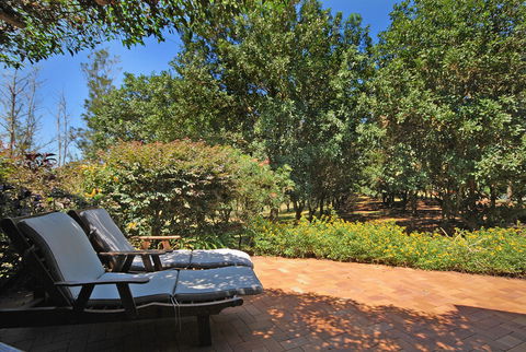 SummerHills Retreat Byron Bay - Phillip Island Accommodation 16