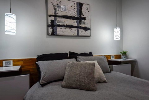 BENGALEE EXECUTIVE TOWNHOUSE- MODERN & STYLISH - Phillip Island Accommodation 2