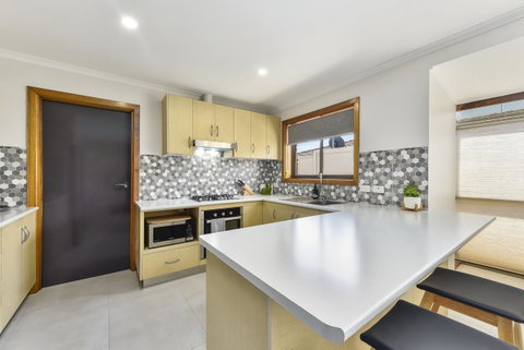 City Four Apartment - Phillip Island Accommodation 1