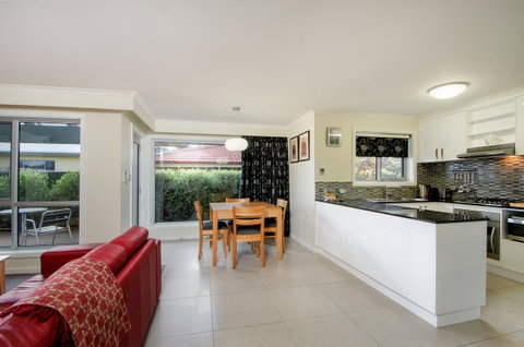 City One Apartment - Phillip Island Accommodation 1