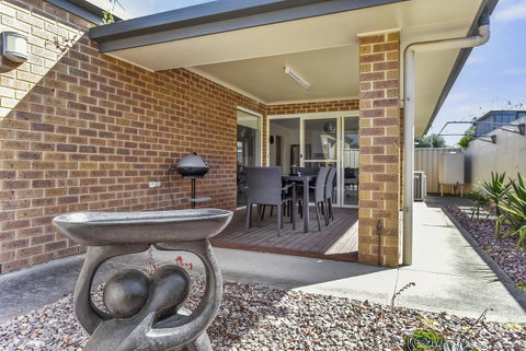 City Fringe Apartment - Phillip Island Accommodation 1