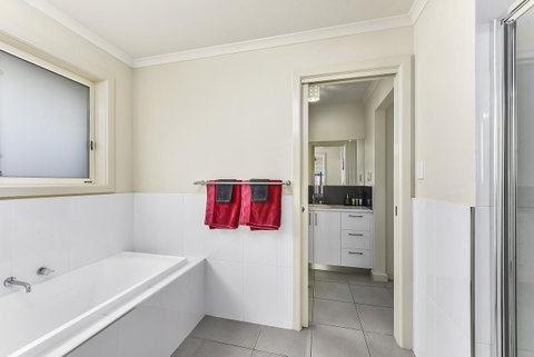 City Fringe Apartment - Phillip Island Accommodation 8