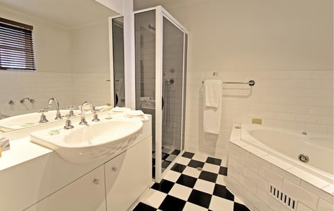 St Francis Winery - Phillip Island Accommodation 12