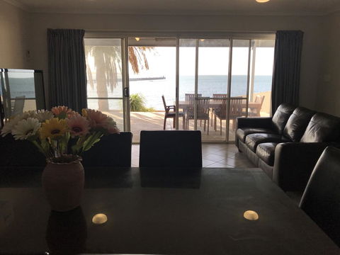 Beachside & Jetty View Apartment 6 - Captain\'s Apt - Phillip Island Accommodation 31
