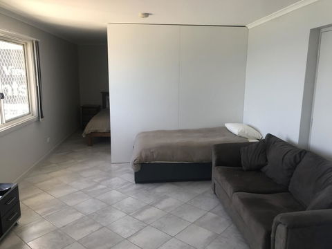 Beachside & Jetty View Apartment 6 - Captain\'s Apt - Phillip Island Accommodation 1