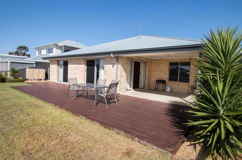 Waterfront On Jefferson, At Wellington Marina, SA - Phillip Island Accommodation 20