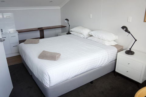 Oceanside 23 - Phillip Island Accommodation 9