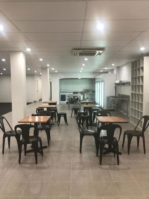 Perth City Backpackers Hostel - Note - Valid Passport Required To Check In - Phillip Island Accommodation 7